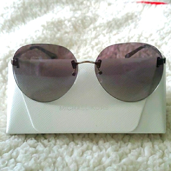 NWT Michael Kors Sydney Aviator Sunglasses - Picture 6 of 13